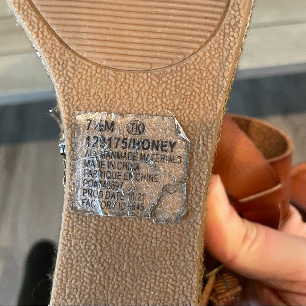 Maurices Wedge Sandals 7.5 Tan Strappy Platform Espadrille Boho Summer - Picture 11 of 14